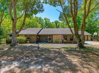 1045 Valley Forge Rd, Deland, FL 32720