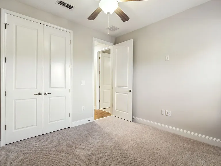 247 Beech St — Photo 33