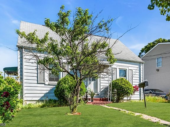 3rd image of 7 Washington Ave