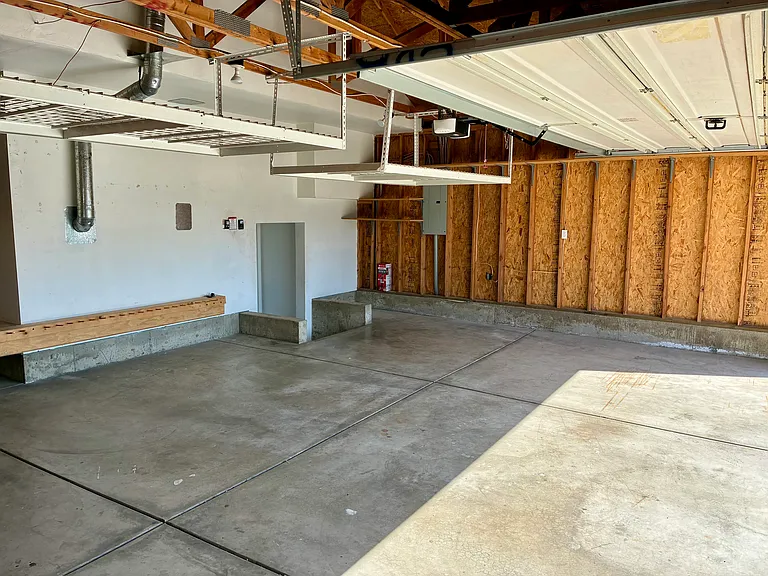 8478 N Rude St — Photo 12