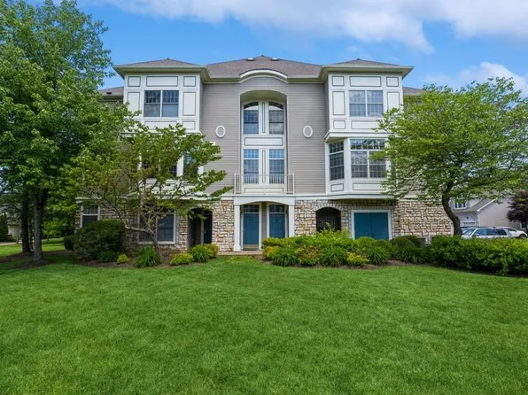 605 Binghampton Ln, Livingston, NJ 07039