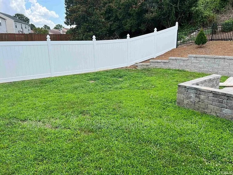 5013 Marathon Ln — Photo 14