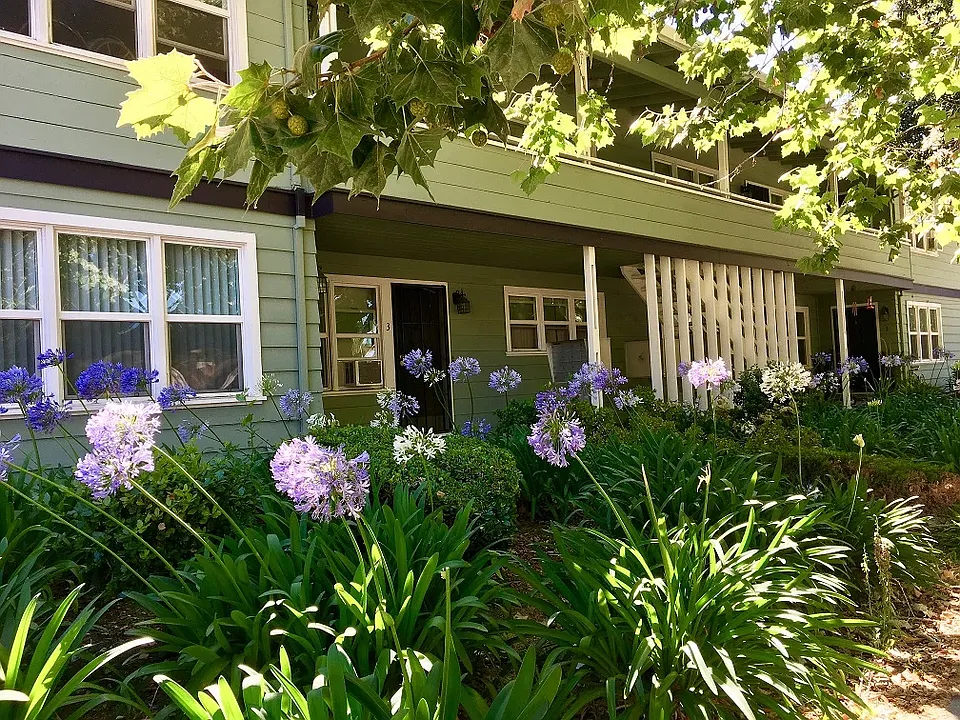 First Street Manor Apartments