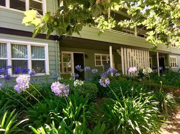 First Street Manor Apartments