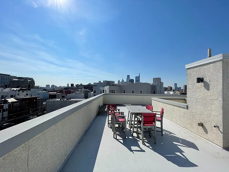 1514-16 Parrish St — Photo 32