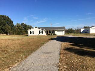 7764 Parris Bridge Rd, Chesnee, SC 29323