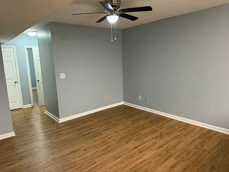1612 W Market St #1 — Photo 4