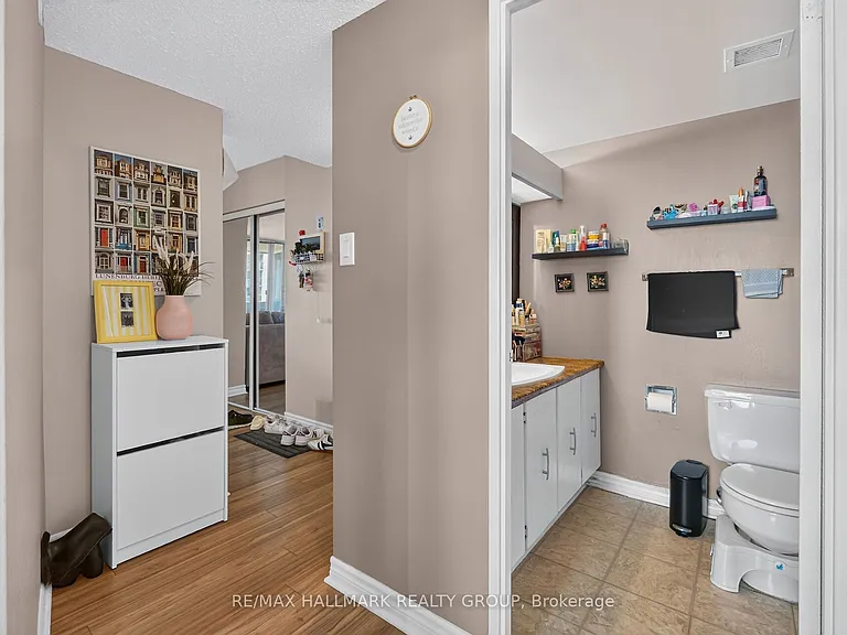 530 Laurier Ave W #1907 — Photo 22