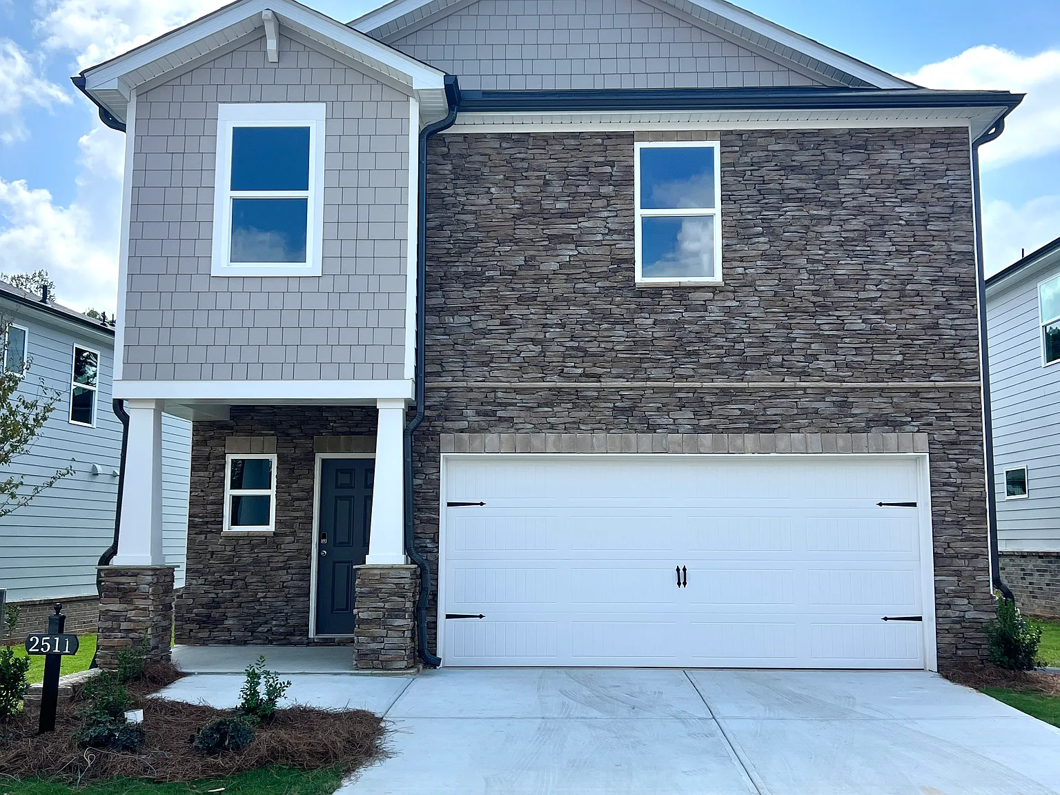 4 bed, 2.5 bath, 1934 sqft, $2,500 — Photo 1