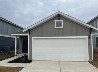 42 Snowy Plover Ln, Leander, TX 78641