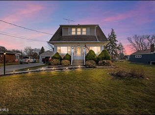 3440 Starr Ave, Oregon, OH 43616