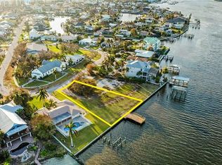 5630 Williams Dr, Fort Myers Beach, FL 33931