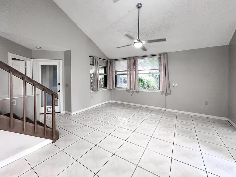 3662 SW Sunset Trace Cir — Photo 4