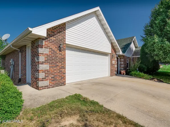 1516 Dry Creek Ct, Jefferson City, MO 65109