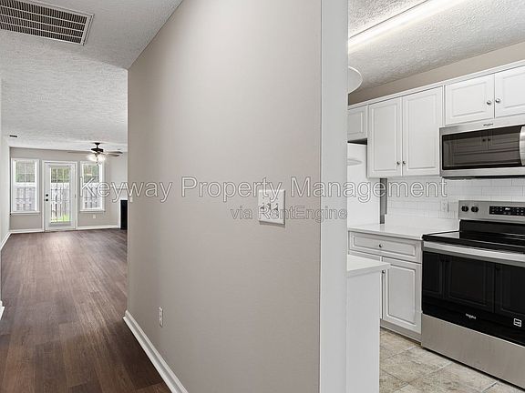 2nd image of 858 Pawley Ct