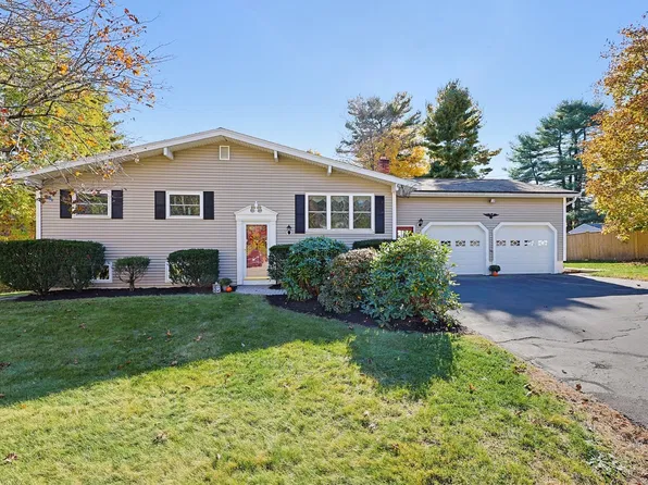 16 Meryl St, Medway, MA 02053