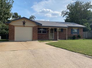 228 E Beech Ave, Yukon, OK 73099