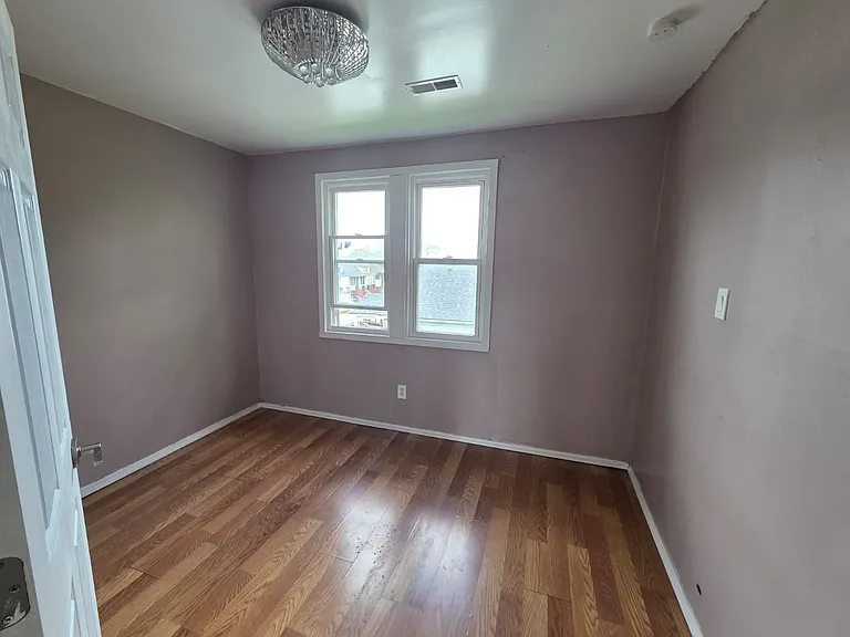 5114 Belmont St #B — Photo 10