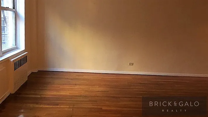 Rented by BRICK & GALO REALTY CORP | media 13