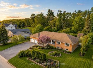 15 Deanna Dr, Wasaga Beach, ON L9Z 1J5