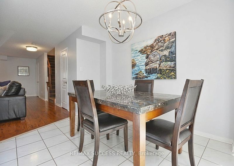 Mississauga House for rent - 3 Bedrooms — photo 4