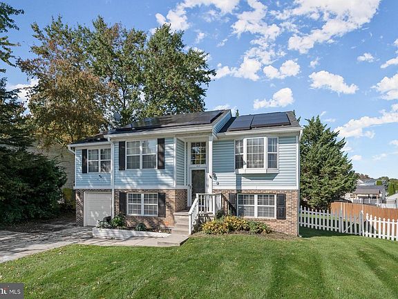 3rd image of 404 Taney Dr