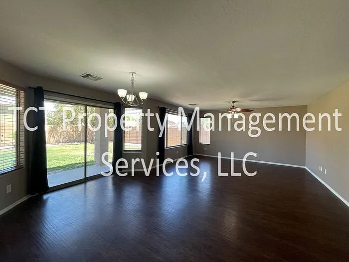 2424 W Saint Kateri Dr — Photo 5
