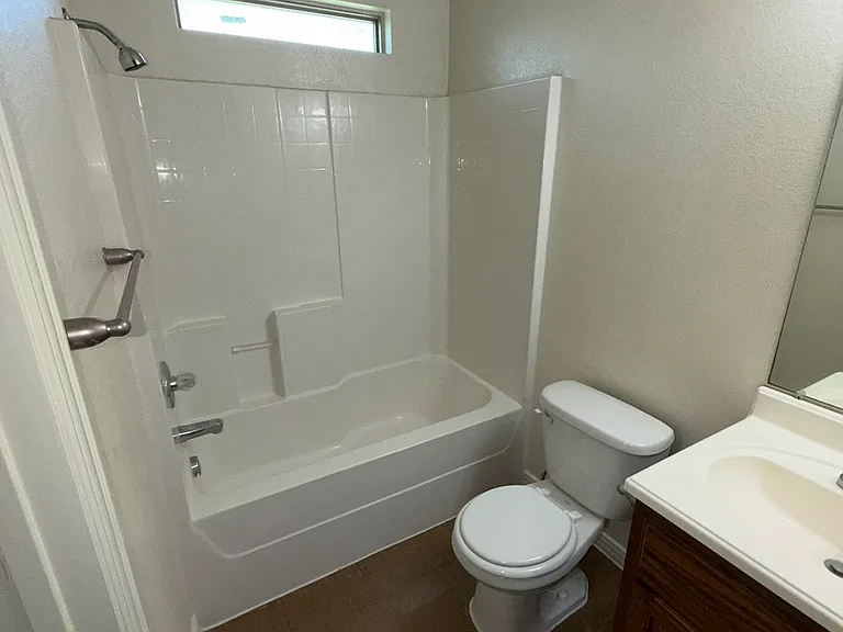 1118 S Martin Luther King Blvd #D — Photo 9