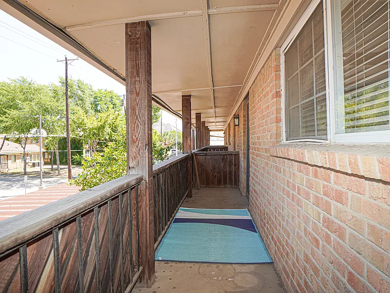4211 Newton Ave #209 — Photo 21