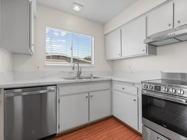 3672 Bartlett Ave, Oceanside, CA 92057