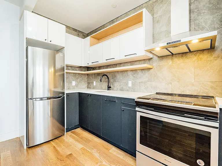 916 Bergen St #3A — Photo 1