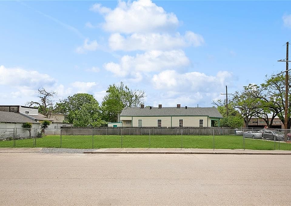 1st image of 8539 Green St