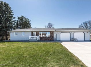 1205 N High St, Lake City, MN 55041