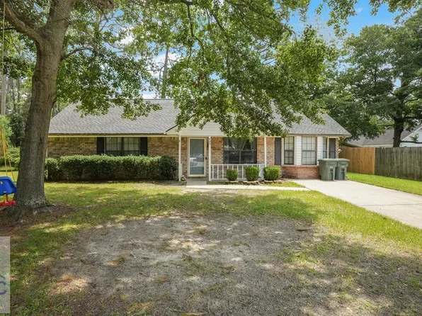 803 Grove Pl, Hinesville, GA 31313