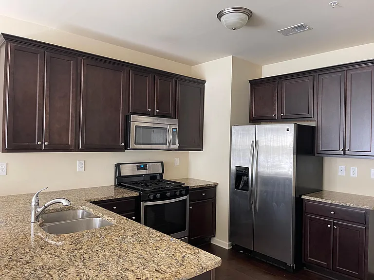 3423 Castleberry Village Cir — Photo 2