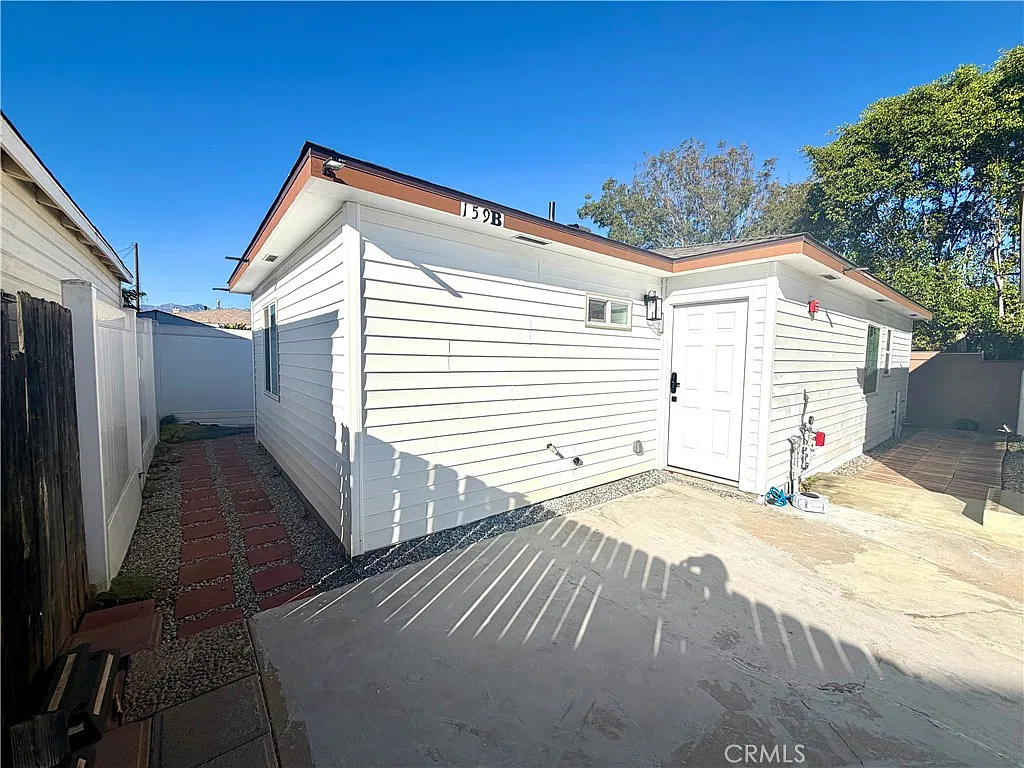2 bed, 800 sqft, $2,800 — Photo 1