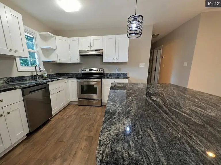 537 Eastside Dr — Photo 10