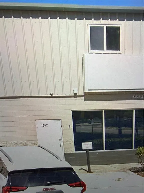 2 bed, 1.0 bath, 1500 sqft, $1,400 — Photo 1