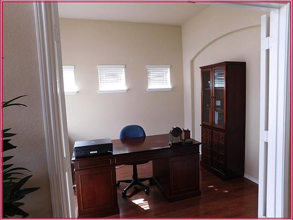4th image of 9053 McFarland Way