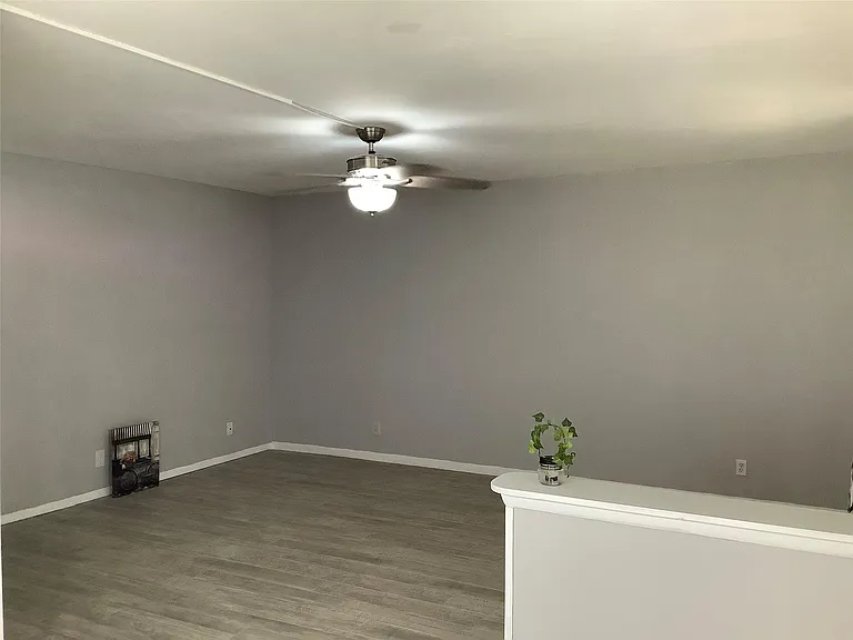 70 Normandy Ln #B — Photo 16