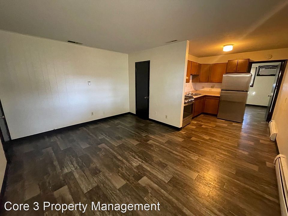 2106 Empire St Apartment Rentals Bloomington, IL Zillow