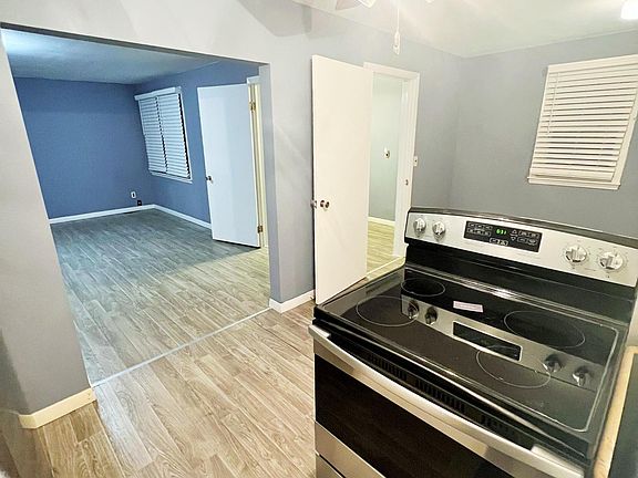 2nd image of 1515 Avenue F #2