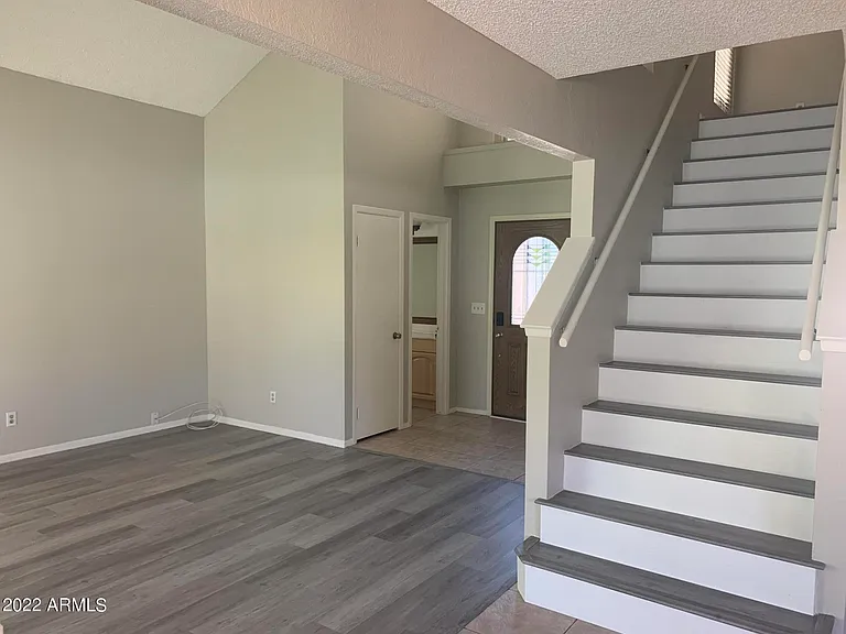 1608 N Calle Cir — Photo 5