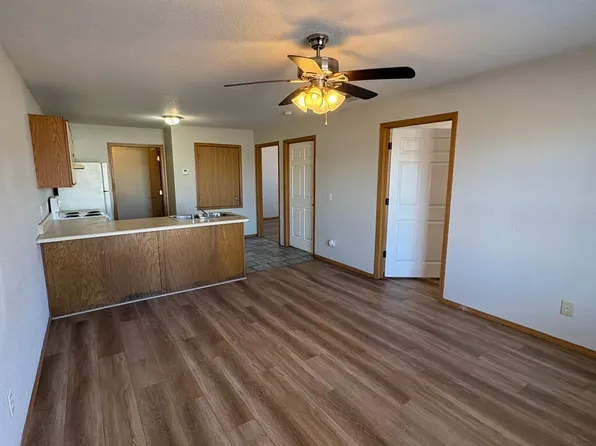 201 S Baggett St #3, Prairie Grove, AR 72753