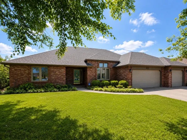 3730 W Birchwood Ct, Springfield, MO 65807