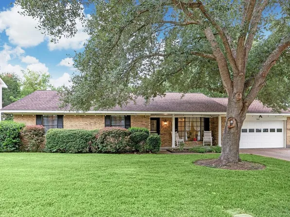 1502 Leslie D Lane, Brenham, TX 77833