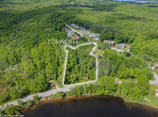 18 Waters Edge Drive, Lewiston, ME 04240