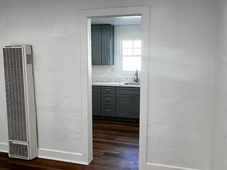 258 E Kingsley Ave #2 — Photo 13