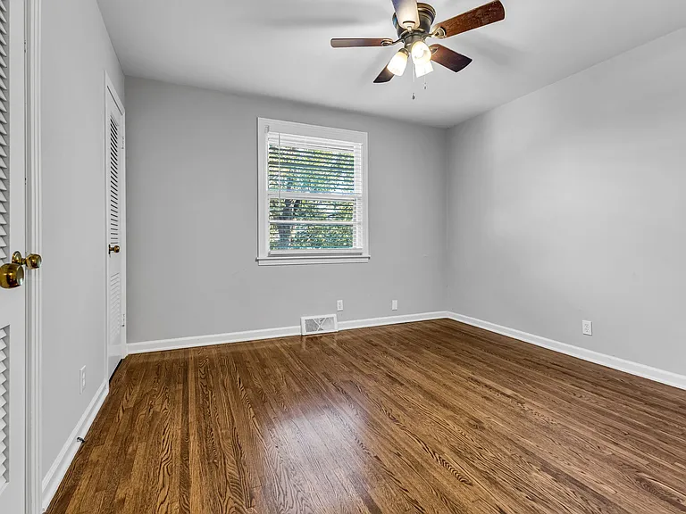1606 Burton Ave #B — Photo 10
