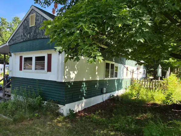 21 Quinn Street, Tilton, NH 03276